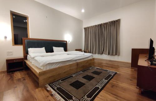Leh House | Rock Castle Residency