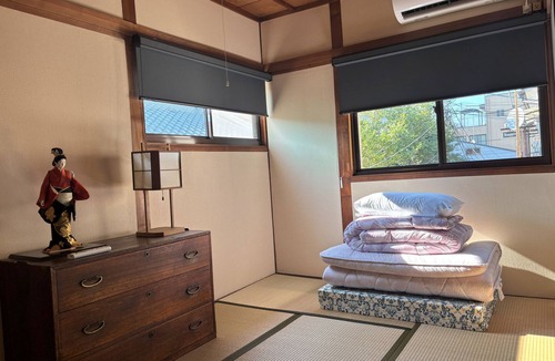 Okazaki Ski Chalet | Rohji - Quaint house on a quiet street