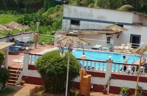 Saunta Vaddo Apartment | ROMANTIC PARADISE 1 BEDROOM ,LIVING HALL SPACIOUS WITH PRIVATE GARDEN TERRACE