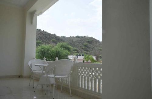 Kalwad Kalan and Khurd Resort | Roop Garh Palace, Jaipur