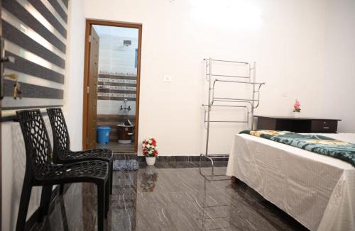 Thankamony part House | Rose Mariya Homestay