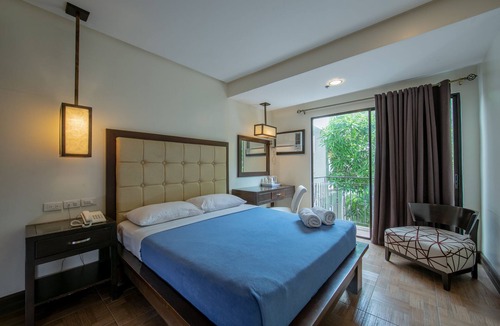 Downtown Tacloban Hotel | Rosvenil Hotel