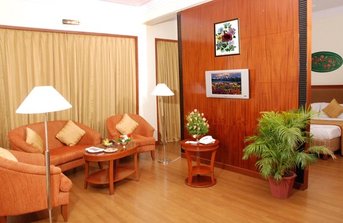 Madurai Main Hotel | Royal Court