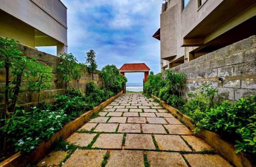 Muttukadu Apartment | Royal Experiences Buddha Sea View Villa, Mutukadu Beach ECR Chennai