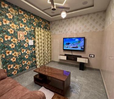 Alambagh Bed & Breakfast | Royal Heritage