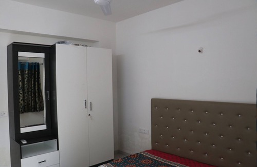 Udaipur District Apartment | Royal Orchid 3bhk Lakend Suite