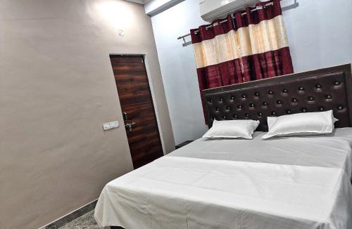 Varanasi Nagar Nigam Apartment | Royal Rudraksh Palace