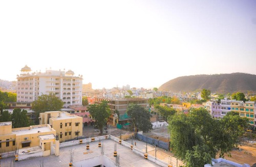 Nathdwara Hotel | RRA Retreat Hotel , Best Hotel in Nathdwara Near Shrinathji Mandir