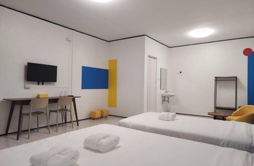 Talat Nuea Hostel | RYB Hostel Phuket