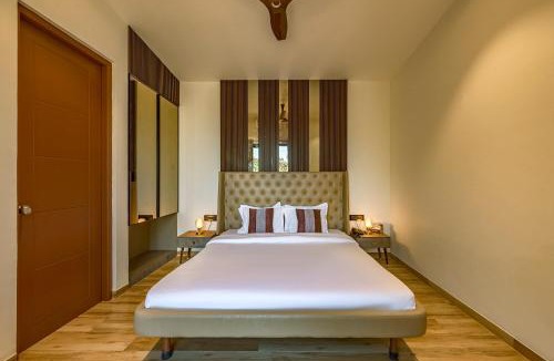 Atvan Ski Chalet | SaffronStays Hillside Harrier - Swiss-style cottages in Lonavala with balconies & bathtub