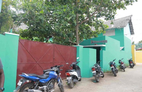 Kuilapalayam House | Sai Balaji Beach Guest House