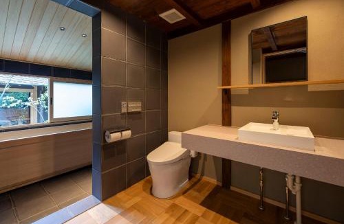 Sakai Ward Hotel | SAKAINOMA HOTEL 柳 Yanagi