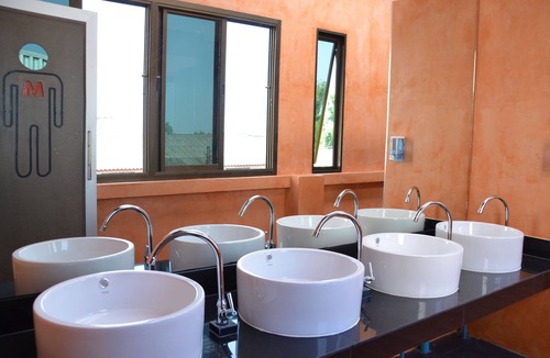 Chumphon Hostel | Salsa Hostel