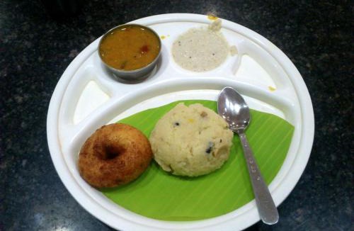 Royapettah Hotel | Sarovara Deluxe Rooms