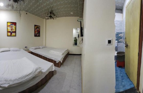 Ujjain House | Sarvagya Drive Inn