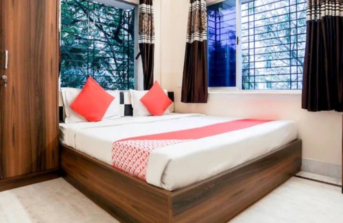 New Town Apartment | Saver Rooms with amenities near biswa bangla gate and kolkata airport