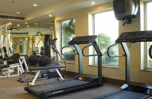 Sector 16 Hotel | Savoy Suites Noida