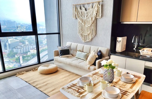 Kuala Lumpur City Centre Hotel | Scarletz Suites KLCC by Mykey
