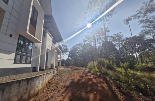 Udumbanchola Villa | Scenic Mansion Munnar