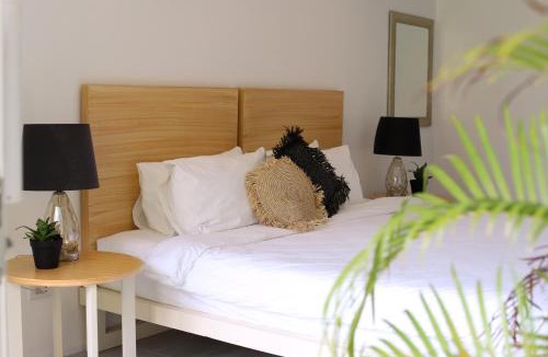 Catangnan Hotel | Sea Green Boutique Rooms