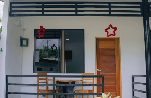 Hinoba-an Apartment | Seaside Serenity: A Cozy Retreat near the Sulu Sea