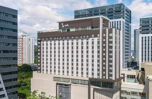 Lahug Hotel | Seda Central Bloc Cebu City