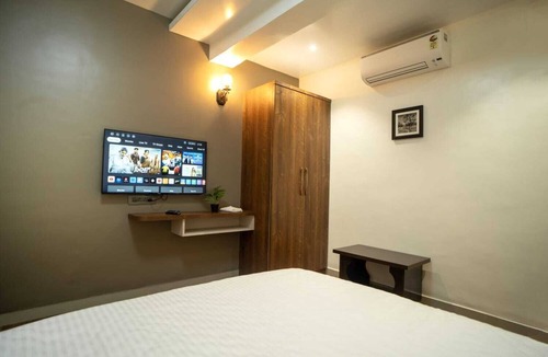 Koregaon Hotel | Sejal Wolrd Lodging
