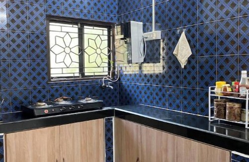 Patnem Apartment | Serene Room on Rentnn