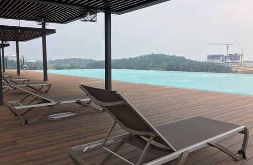 Cyberjaya Apartment | Serene Stay @ Cyberjaya with Netflix | Near KLIA