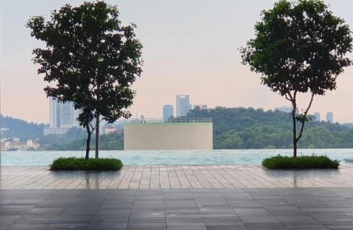 Seri Kembangan Apartment | SFERA ATMOSPHERE MAEPS Serdang Free WiFi Netflix Sky Garden Infinity Pool Facing Putrajaya