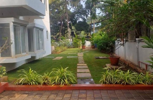 Siolim Apartment | Shalom 2 :Luxe1Bhk/5mins drive to Thalassa/Pool