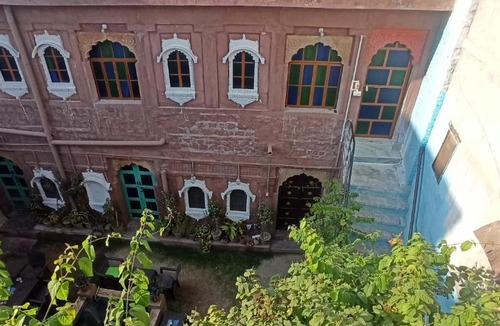 Gulab Sagar Bed & Breakfast | Shangri-La The Heritage Haveli