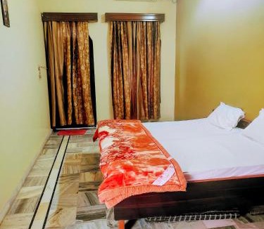 Faizabad Apartment | Shantiniketan 2 BHK Homestay in Ayodhya
