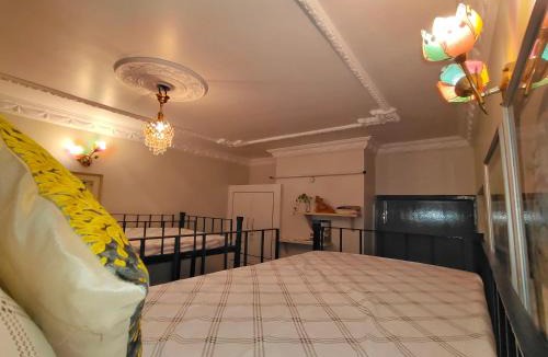 Patna Hostel | Shared Bed Hostel