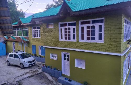 Srinagar House | Sheikh guest house