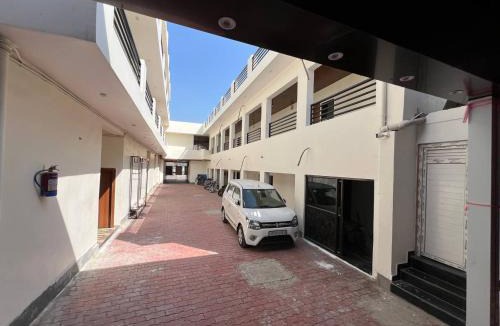 Varanasi House | Shiva Kashi Inn