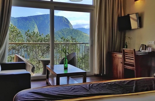 Chinnakanal Hotel | Shola Crown Resort - Munnar