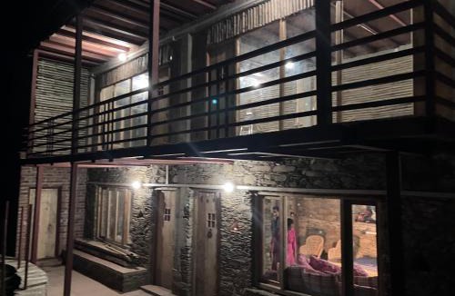 Tehri House | Shoonya Home Stay - Devalsari Deodar Forest Range - 60min from Mussoorie