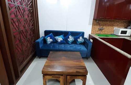 Noida Apartment | Short stays in fully furnished service apartment