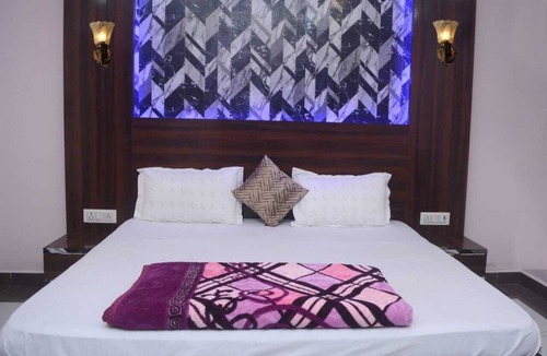 Chitrakoot Hotel | SHRADDHA SHIVAM RESIDENCY