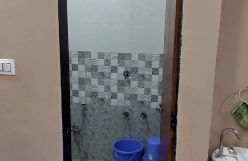 Rajpipla Hotel | Shree Keshrinanadan homestay