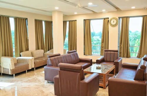 Vallabhnagar Hotel | Shreenath Resort