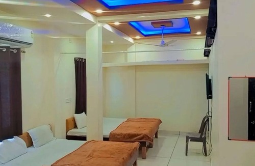 Ujjain Hotel | Shri Hari Lok Homestay