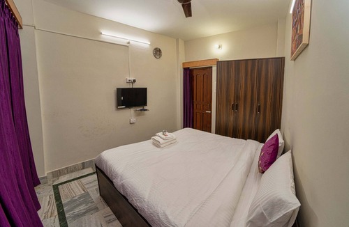 Varanasi Bed & Breakfast | Shri Heritage - Your Home Away From Home.