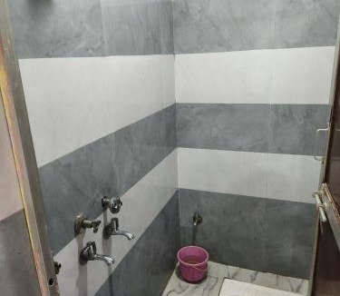 Kalyanpur Hotel | Shukla Hotel