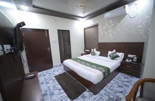 Allahabad Hotel | Shyam Shakti Villa