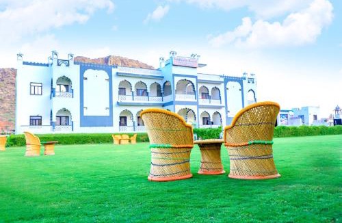 Pushkar Resort | Siddarth Resort - Mountain View with Pool