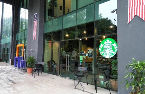 Damansara Perdana Apartment | Signature Suites Studio Empire Damansara 3pax