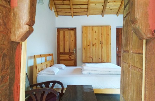 Kaul House | Silent Valley Alchauna along beautiful River