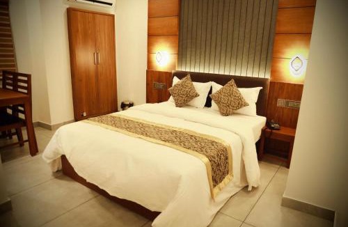 Alwaye Hotel | Silverstone Inn
